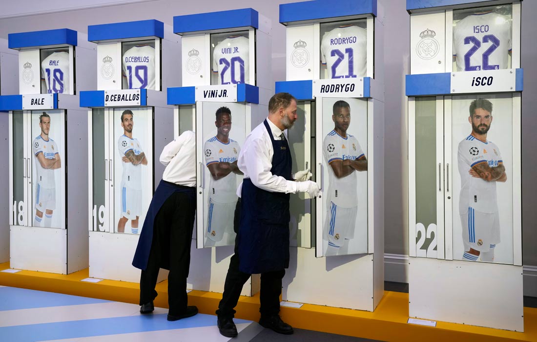 Шкафчики из старой раздевалки ФК "Реал Мадрид" выставлены на аукционе Sotheby's в Лондоне