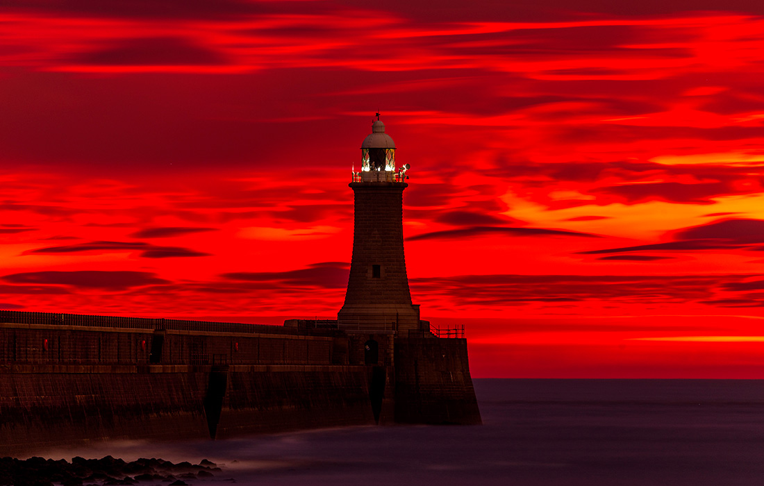 Восход солнца в британском Тайнмуте