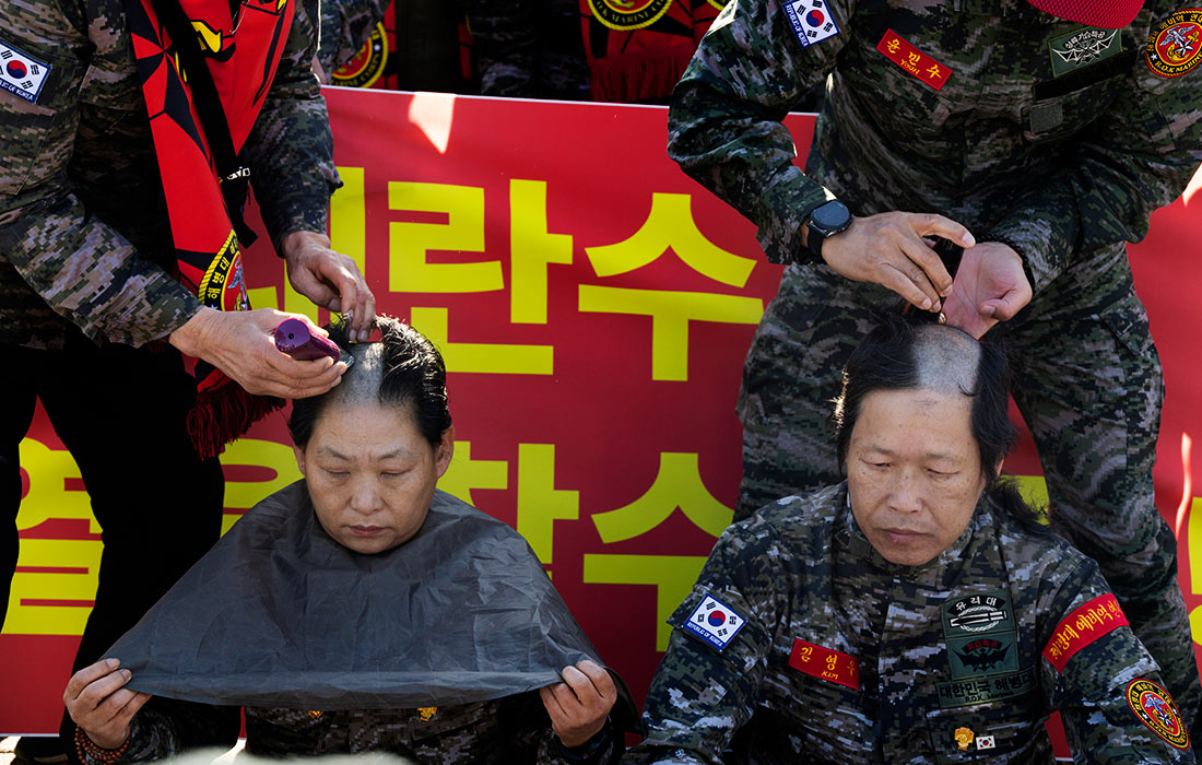 Акция ветеранов Корпуса морской пехоты Республики Корея с требованием импичмента президента страны Юн Сок Ёля