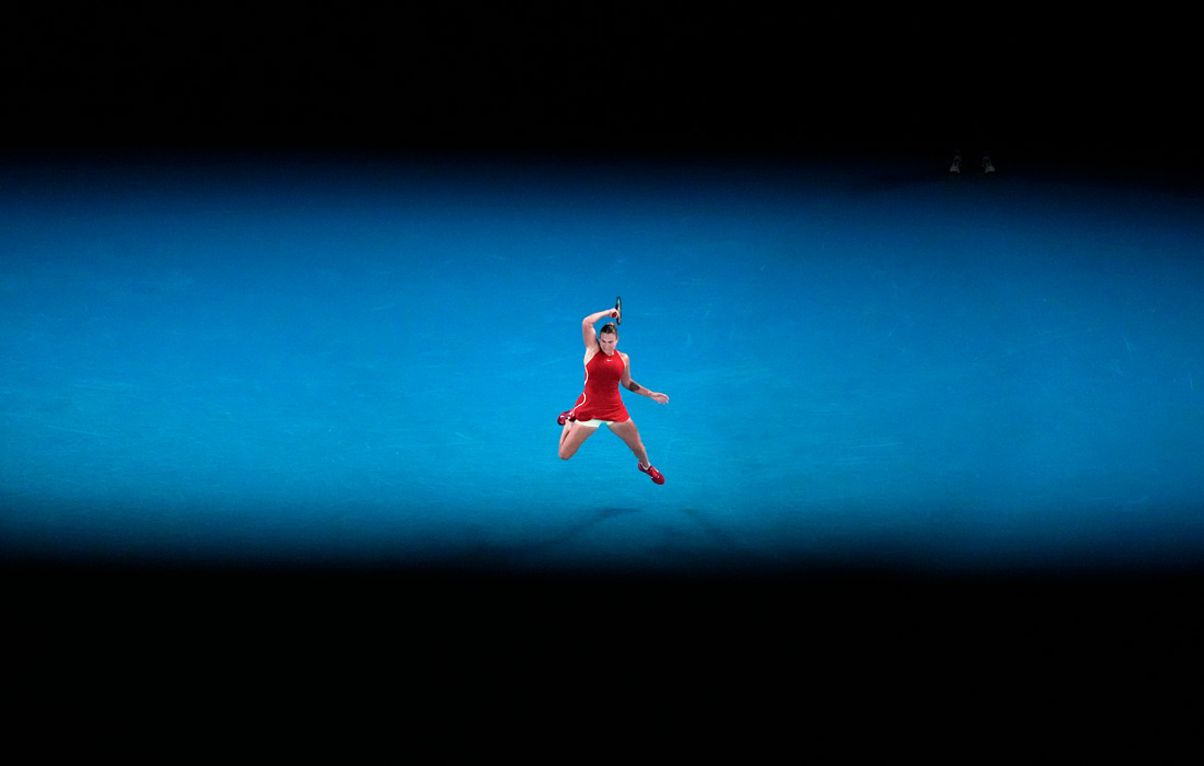 Белорусская теннисистка Арина Соболенко во время полуфинального матча Открытого чемпионата Австралии в Мельбурне