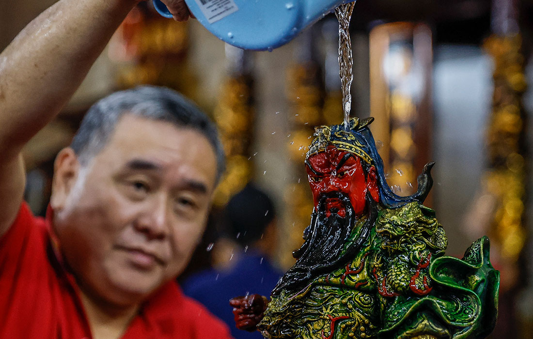 Подготовка к китайскому Новому году в Джакарте