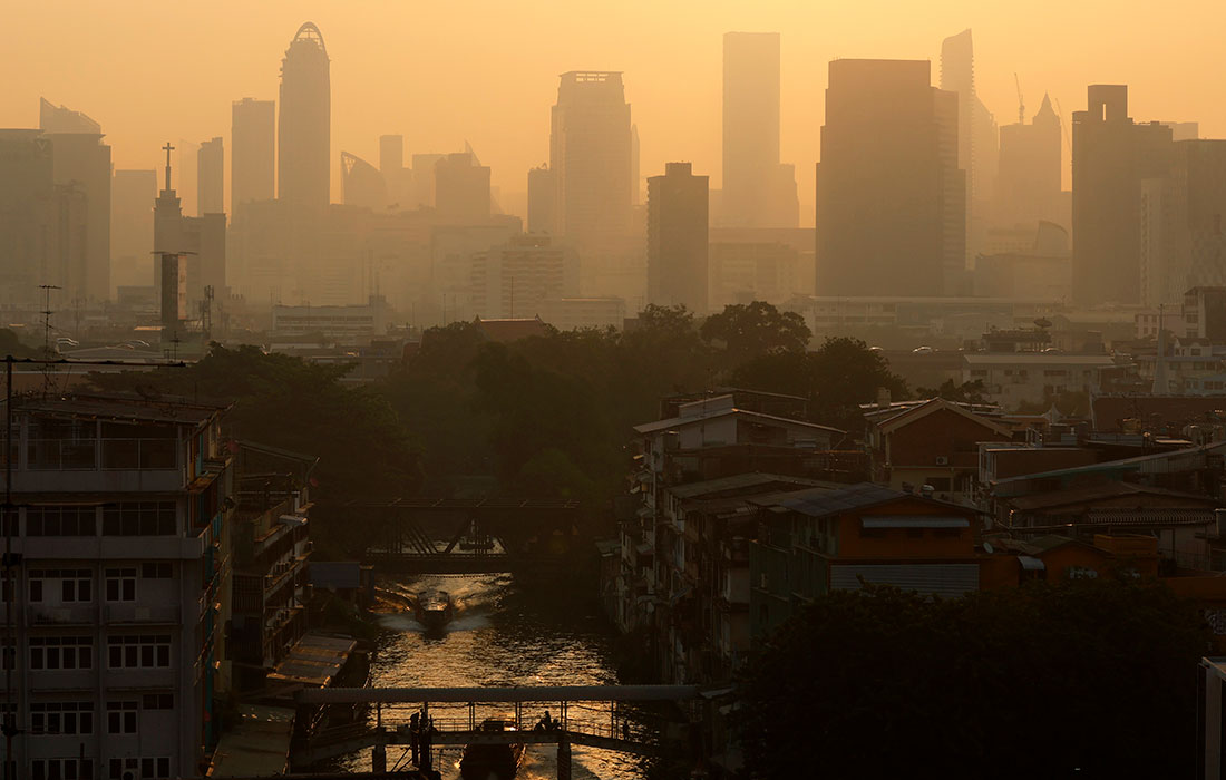 Более 100 школ в Бангкоке будут временно закрыты из-за загрязнения воздуха