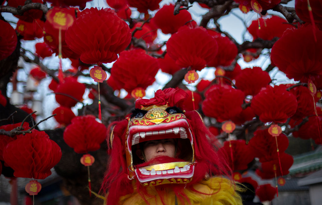 Первый день года змеи в Пекине