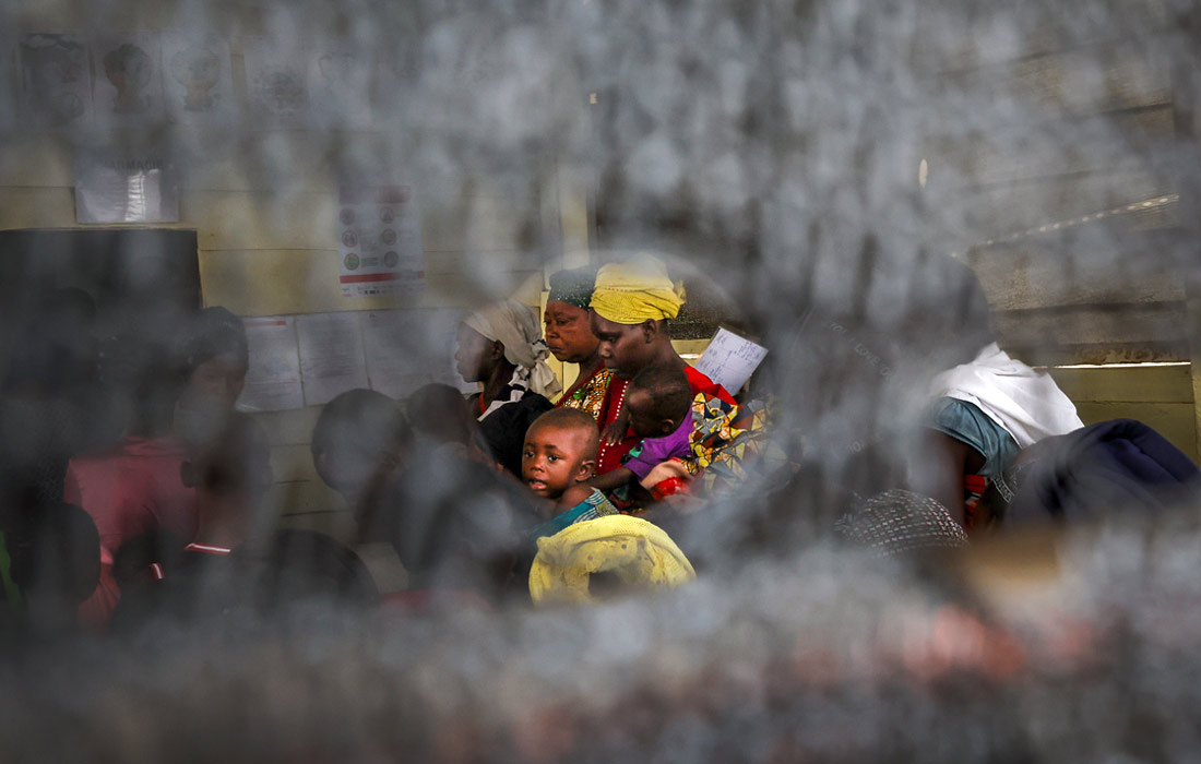 Около 10 тыс. человек прибыли в лагерь для внутренне перемещенных лиц в Гоме (Демократическая Республика Конго) после наступления повстанцев M23