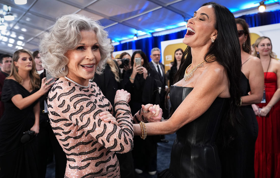 Актрисы Джейн Фонда и Деми Мур (слева направо)