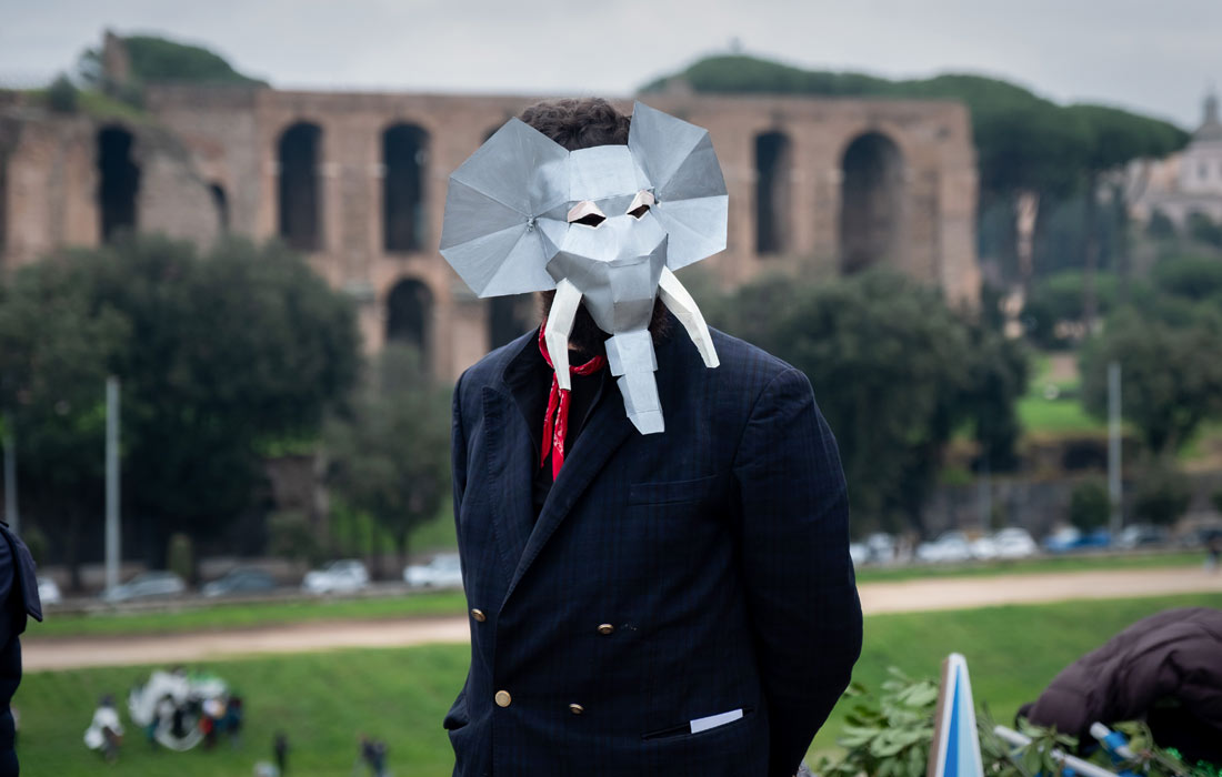 Акция протеста экологических активистов в защиту биологического разнообразия и климата в Риме