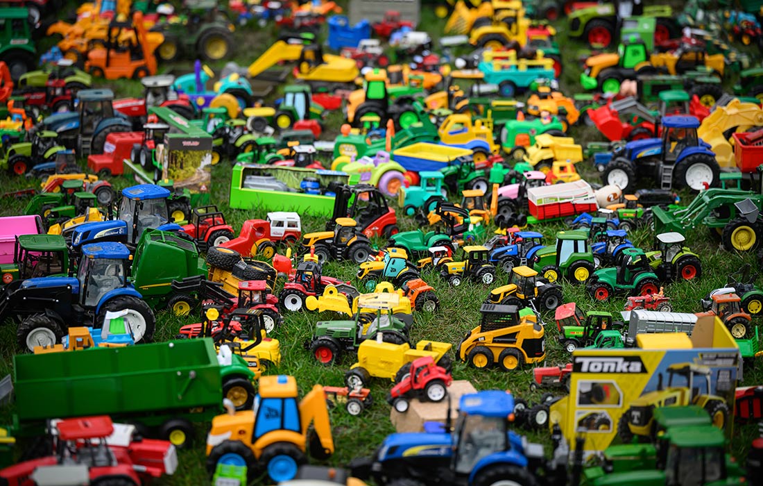 Члены Национального союза фермеров Великобритании в Лондоне проводят акцию против 20-процентного налога на наследование ферм стоимостью больше 1 млн фунтов