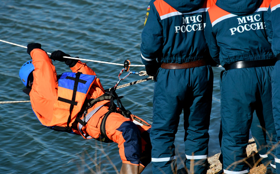 Учения по ликвидации последствий паводков в акватории озера Кенон в Забайкальском крае