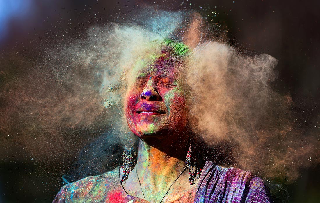 В шотландском Глазго отметили индуистский фестиваль Холи