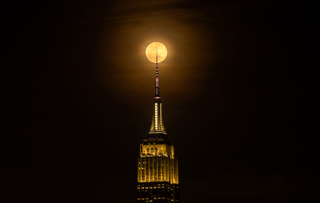 "Кровавая" Луна в Нью-Йорке