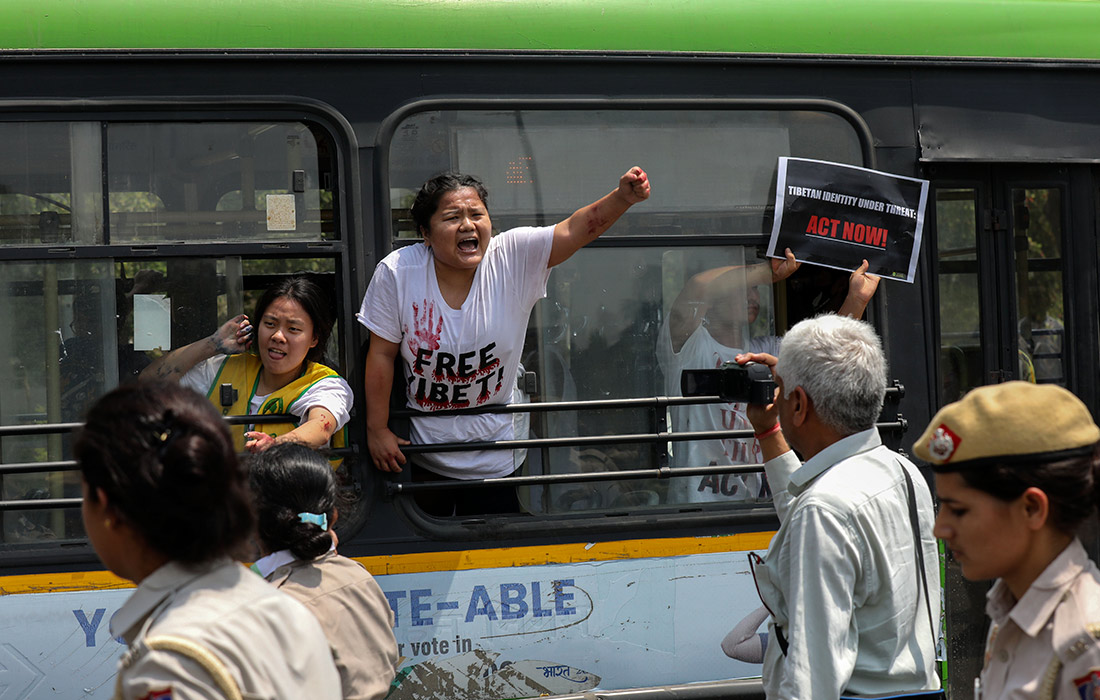 Антикитайская акция тибетцев у посольства КНР в Нью-Дели, Индия