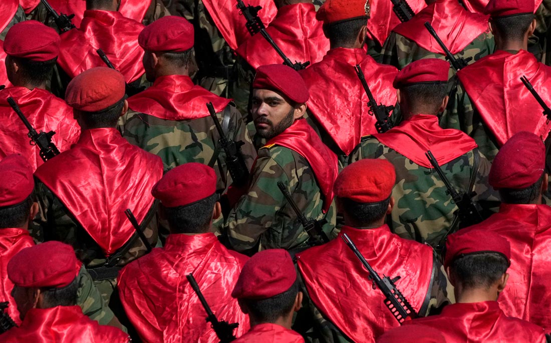 Военный парад по случаю Национального дня армии в Иране