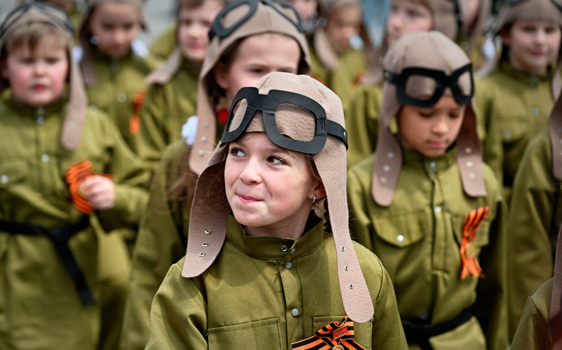 Участники торжественного парада "Правнуки Победы" во Владивостоке