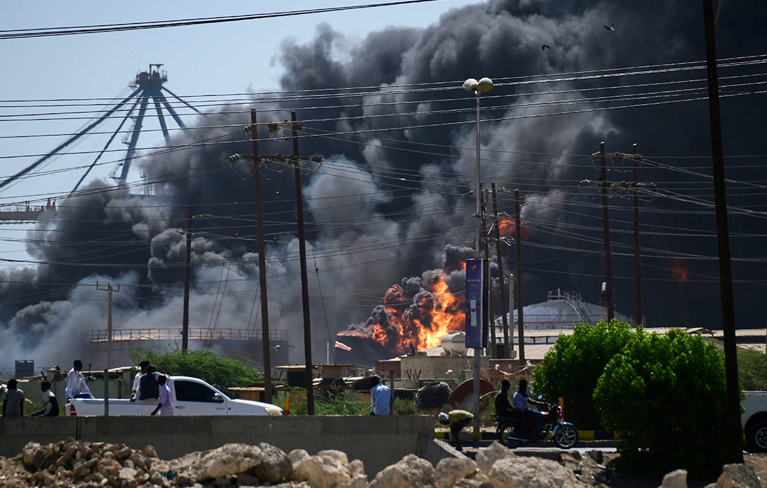 Последствия атаки беспилотников по городу Порт-Судан
