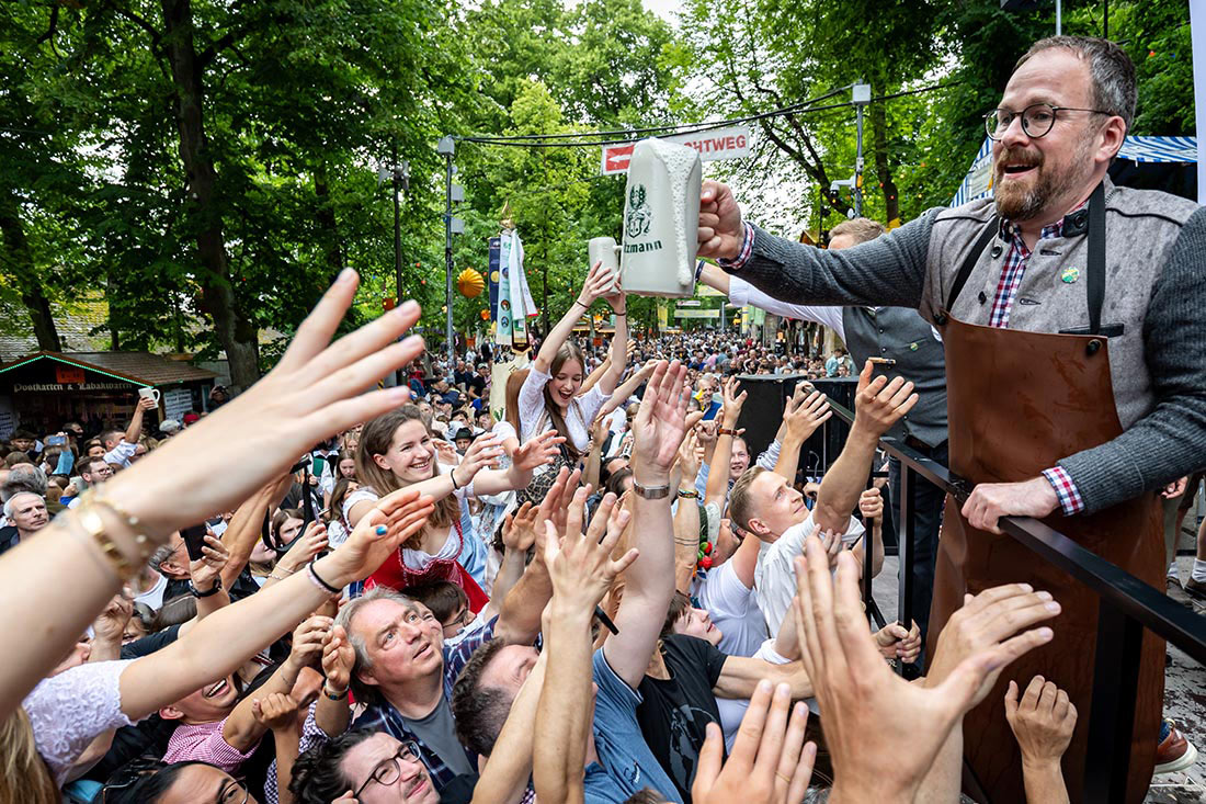 Народные гуляния под названием Бергкирхвай стартовали в Баварии