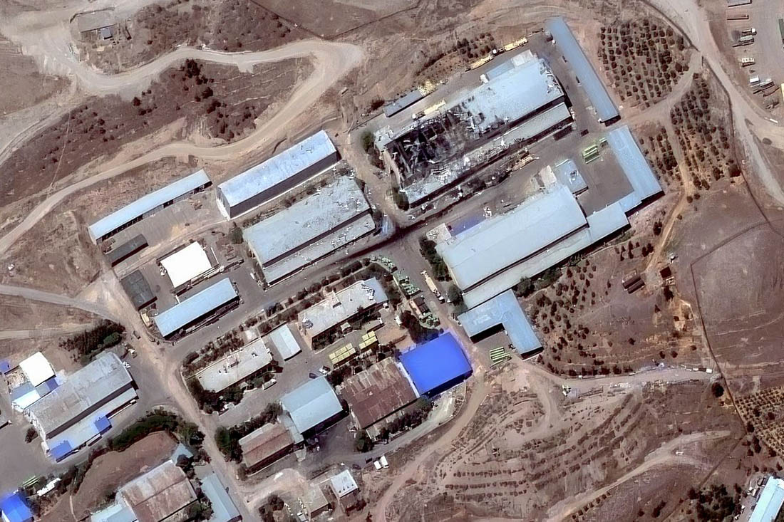 Повреждения на заводе по производству крылатых ракет Гадир