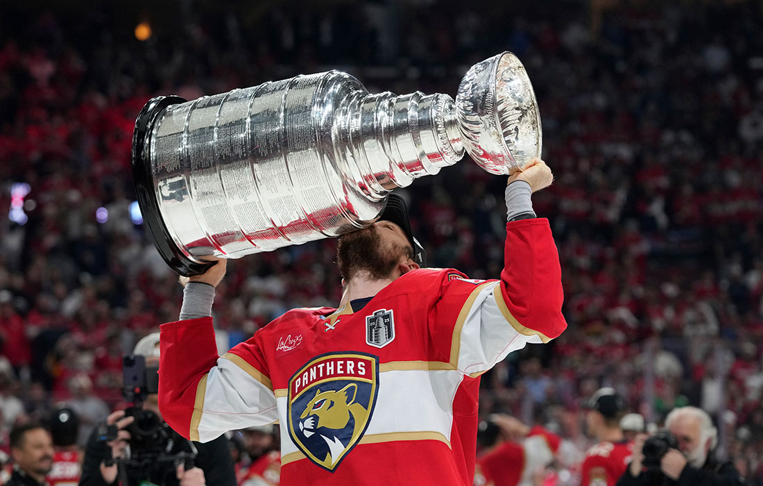 Хоккейный клуб "Флорида Пантерз" второй раз подряд выиграл Кубок Стэнли