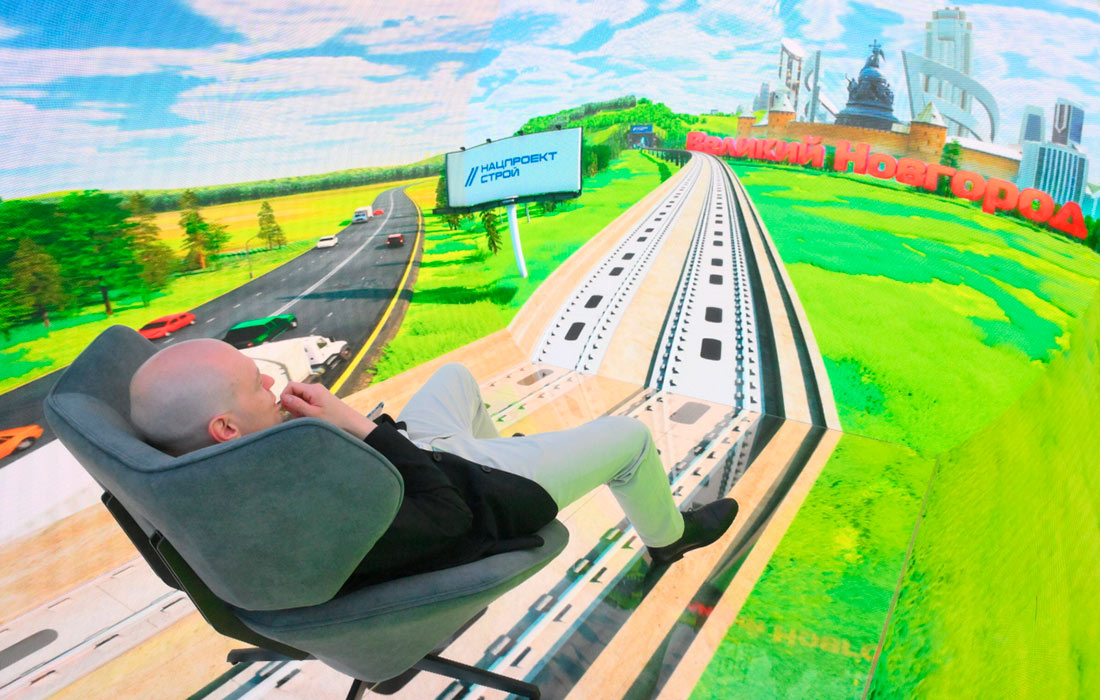 Стенд, посвященный национальным проектам