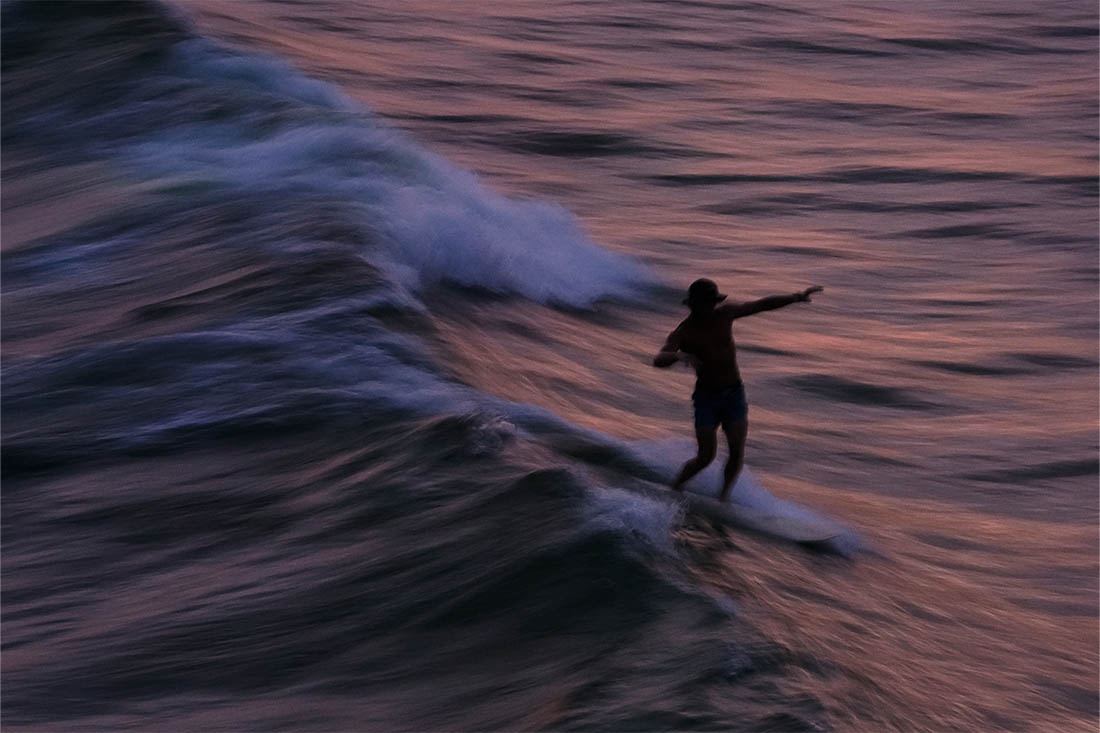 Серфер во Флориде