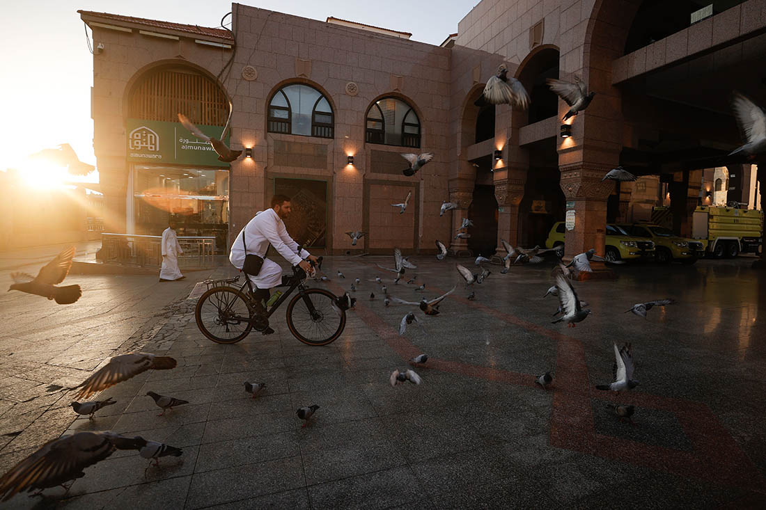 Паломник-велосипедист из Косово в Мекке. Мужчина проехал 6000 км за 70 дней.