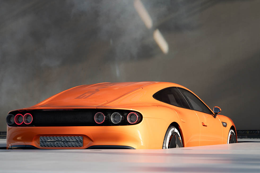 Миру представлен концепт-кар Mercedes-AMG