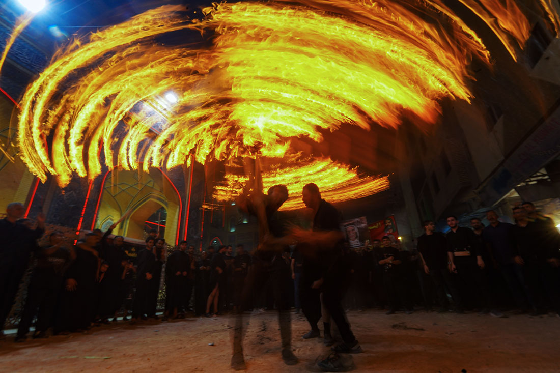 Шииты Ирака проводят церемонию в память о мученичестве имама аль-Хуссеина