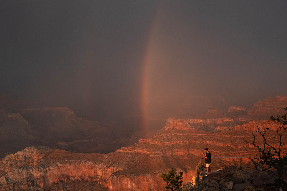 Радуга в Гранд-Каньоне в Аризоне
