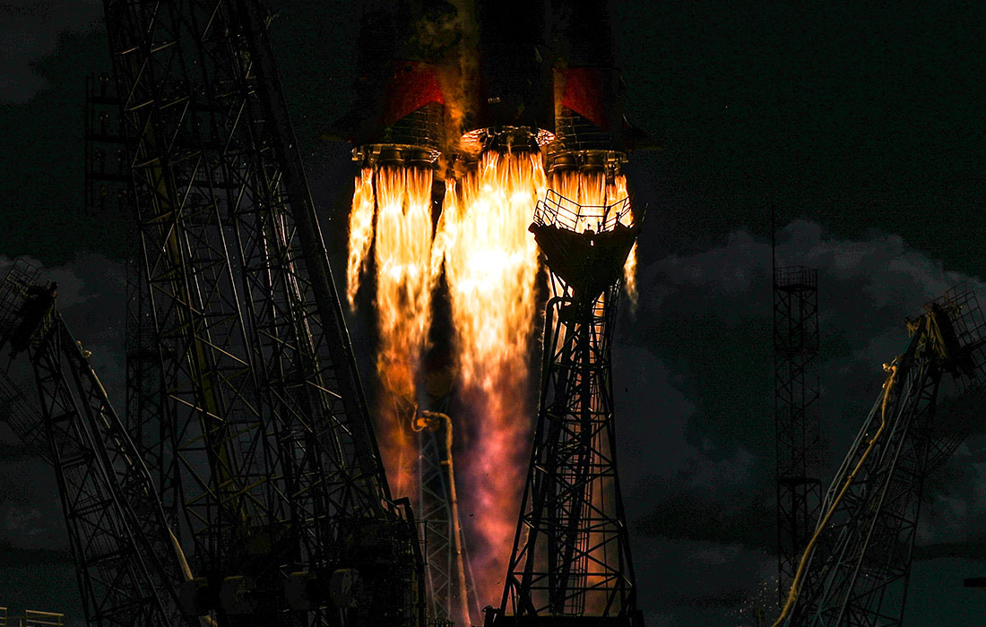 Запуск ракеты-носителя "Союз-2.1б" с космодрома Восточный