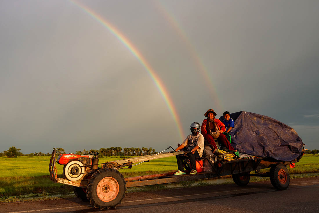 Жители Камбоджи возвращаются домой после прекращения огня в конфликте с Таиландом