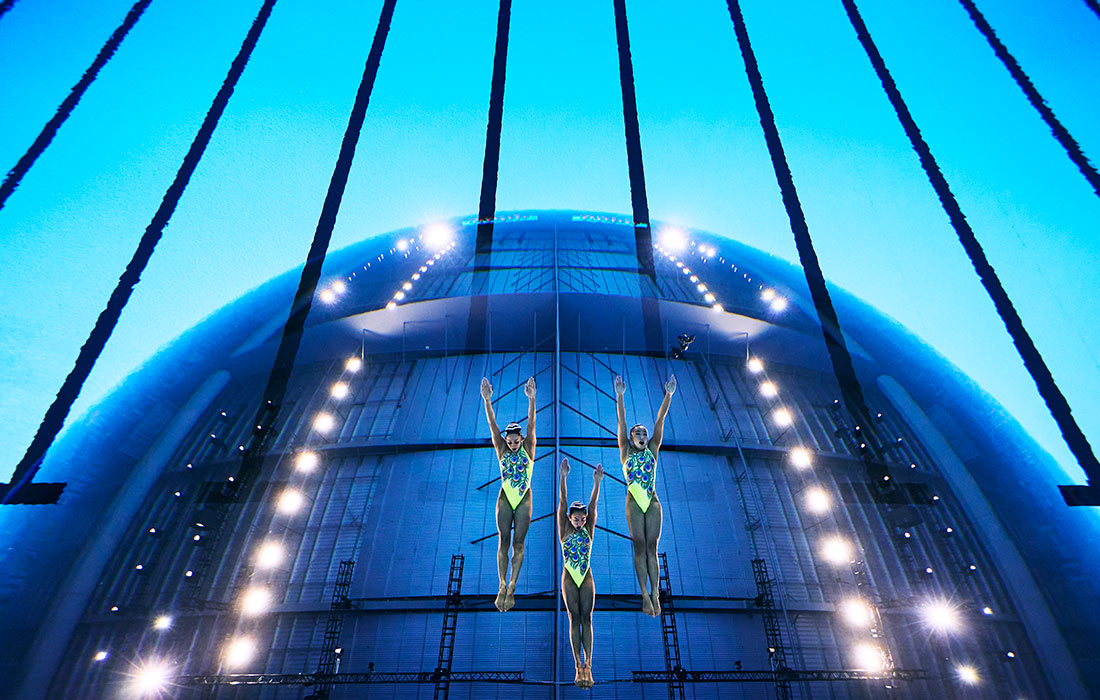 Сборная США во время синхронного плавания