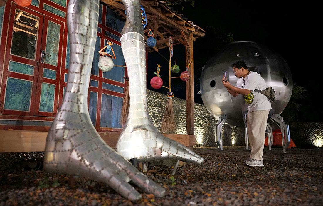 Фестиваль, посвященный космосу и НЛО, в индонезийском Джокьякарте