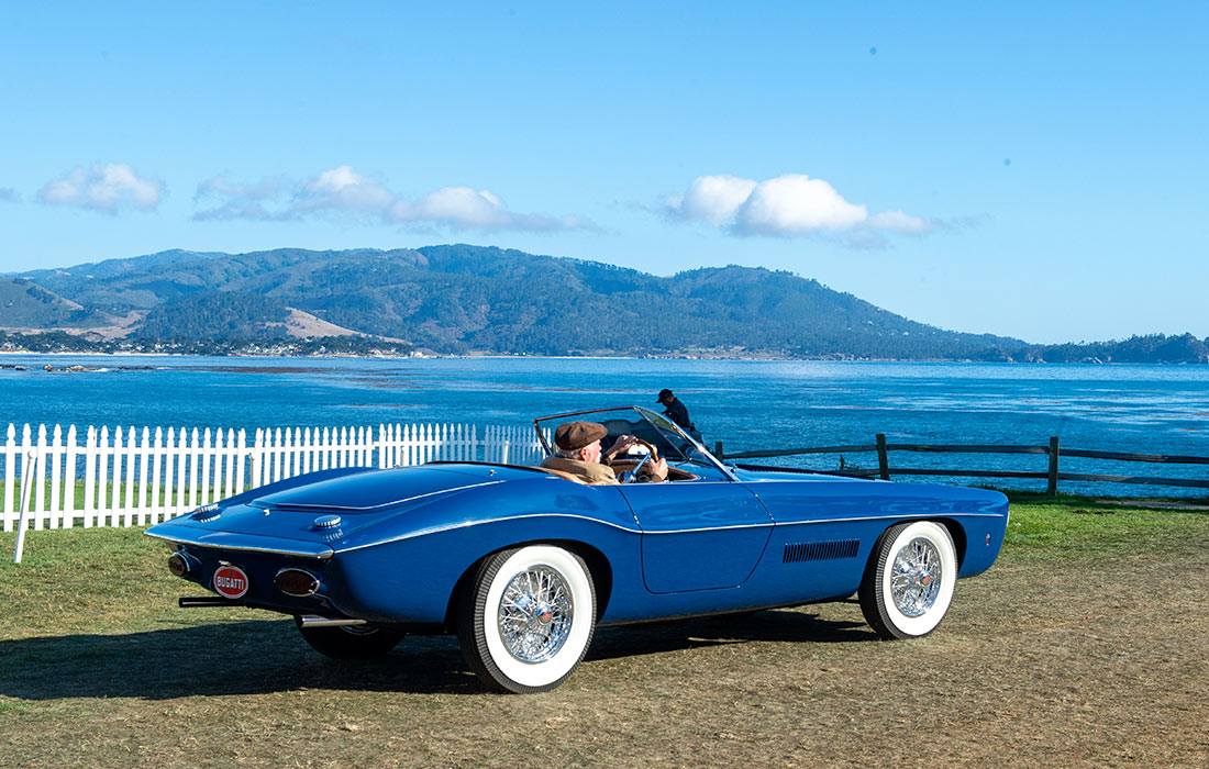 Выставка классических автомобилей Pebble Beach Concours d'Elegance в Калифорнии