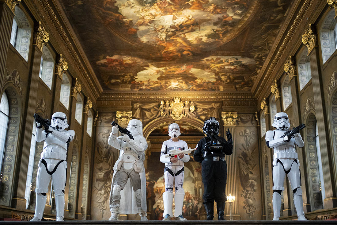 Поклонники Звездных воин в Имперском морском колледже в Гринвиче