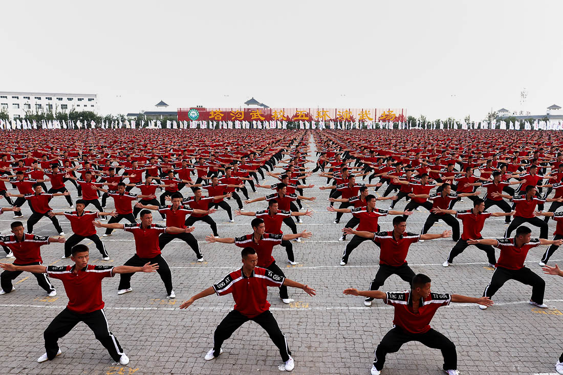 Массовая тренировка в честь международного Дня бокса в Китае