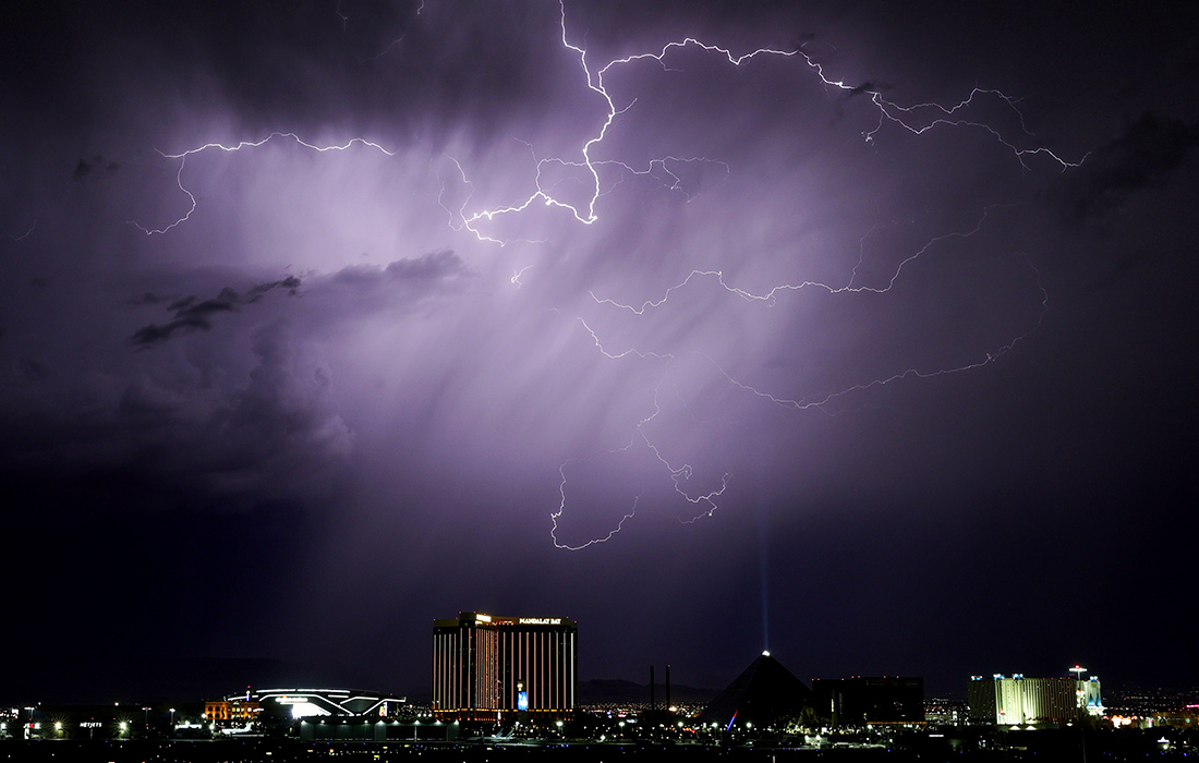 Молния над Лас-Вегасом