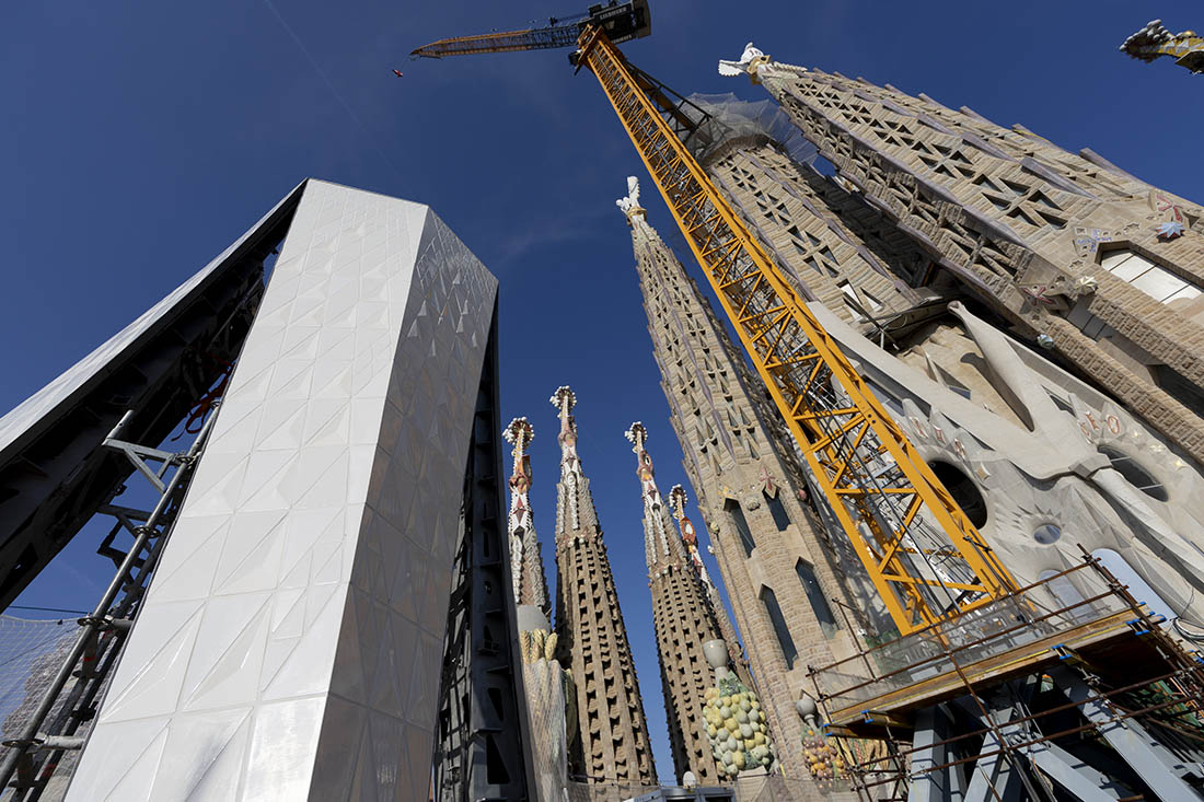 Продолжается строительство храма Саграда Фамилия в Барселоне