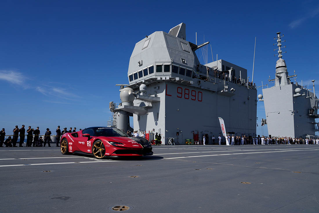 Итальянский гонщик Фабио Бароне побил собственный рекорд скорости на корабле