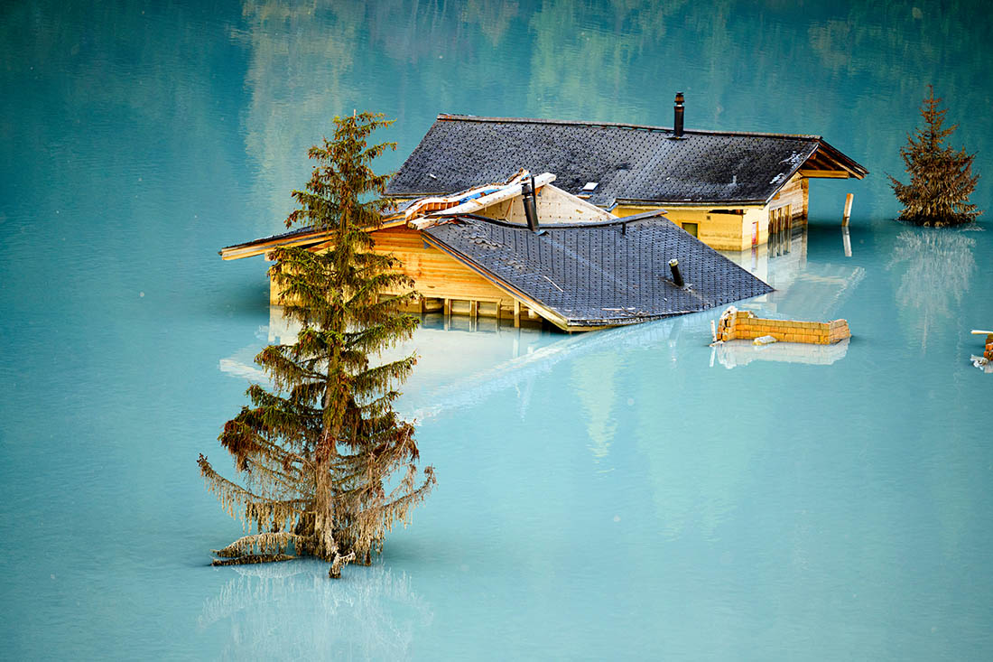 Пострадавшую от наводнения и оползня швейцарскую деревню Блаттен планируют восстановить к 2030 году