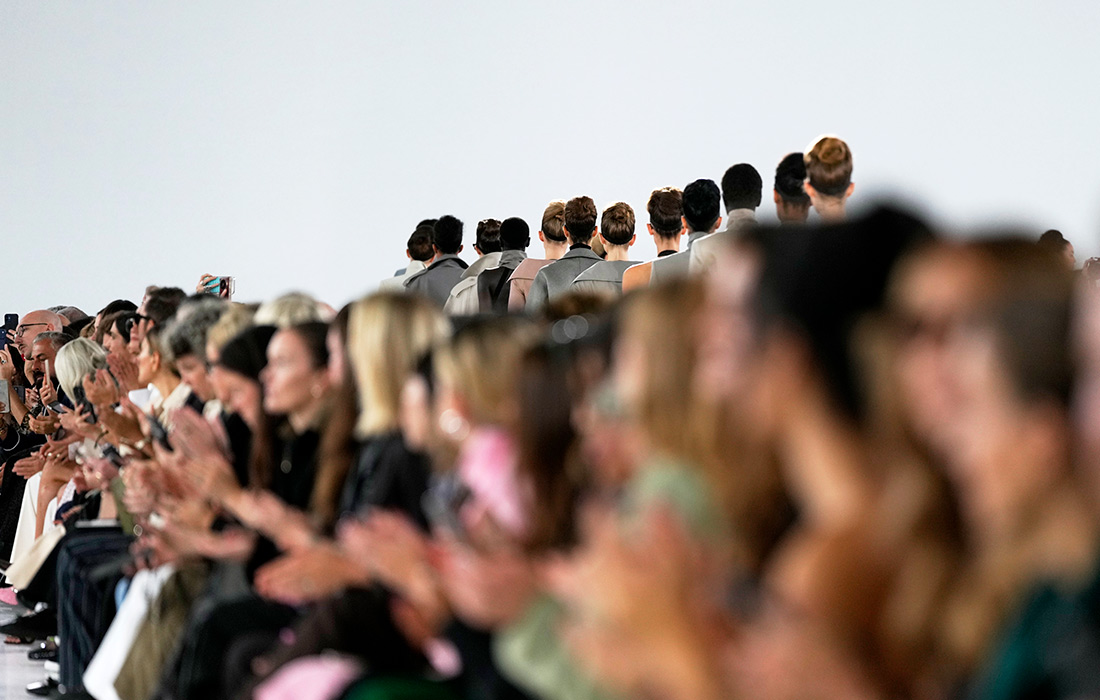 Показ коллекции Max Mara на Неделе моды в Милане