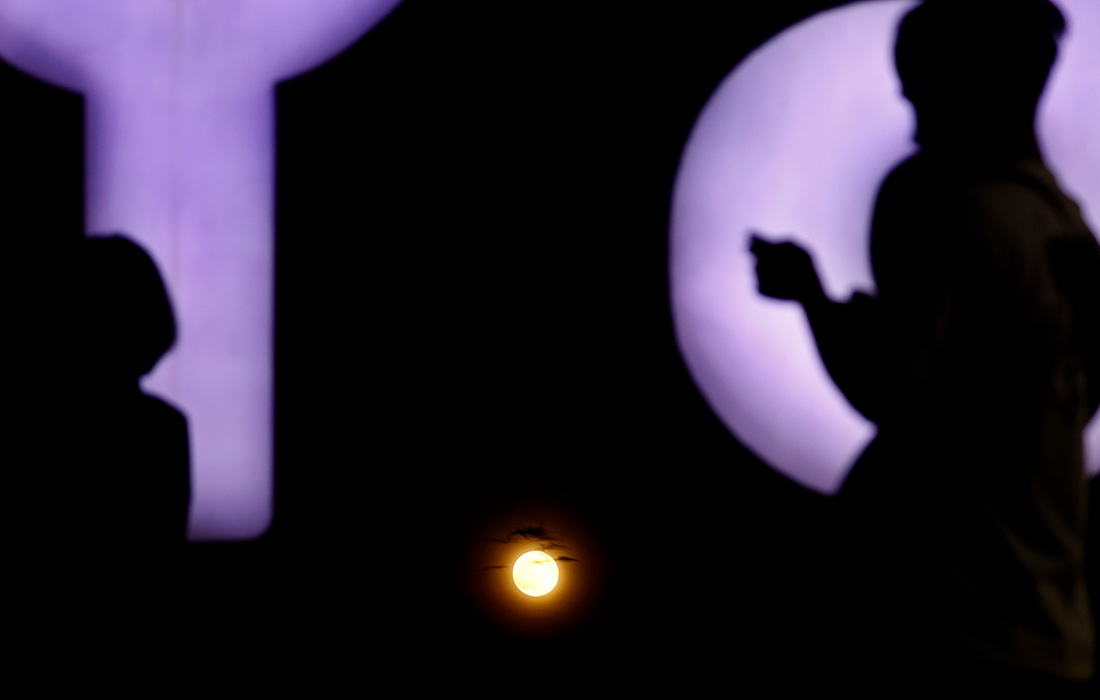 Суперлуние в Янгоне, Мьянма