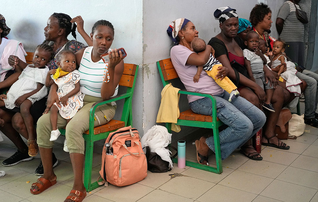 3,3 миллиона детей на Гаити нуждаются в гуманитарной помощи. На фото: университетская больница Ла Пэ в Порт-о-Пренсе.