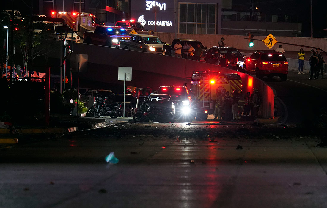 Минимум один человек погиб, двое пострадали в результате взрыва автомобиля в Эквадоре