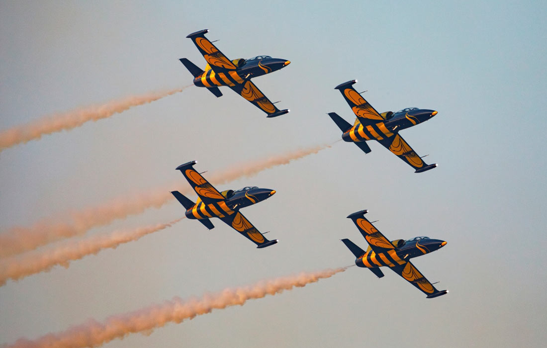 Пилотажная группа из Латвии "Балтийские пчелы" на самолетах Аэро Л-39 "Альбатрос"