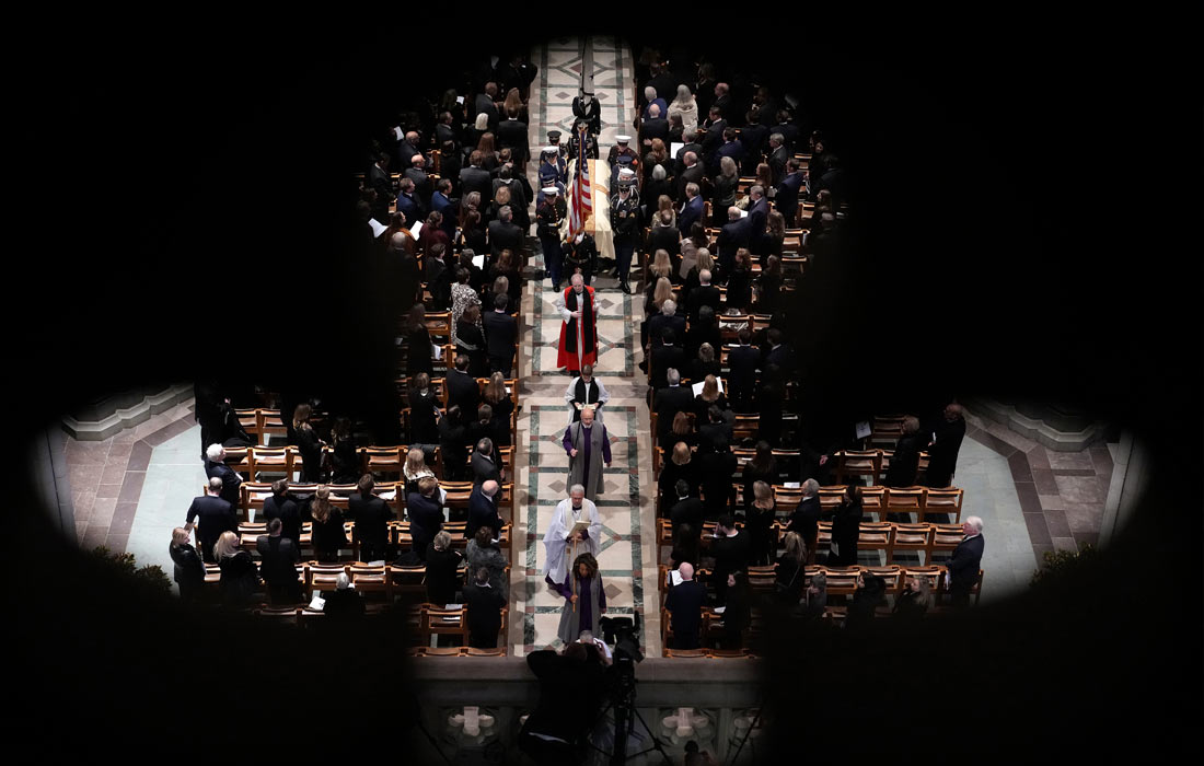 В Вашингтоне прошла церемония прощания с бывшим вице-президентом США Диком Чейни