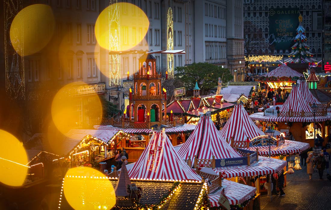 Рождественская ярмарка в немецком Магдебурге открылась спустя год после теракта, в результате которого погибли шесть человек