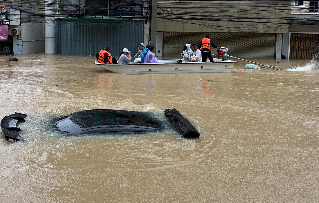 Наводнения в результате проливных дождей на юге Таиланда