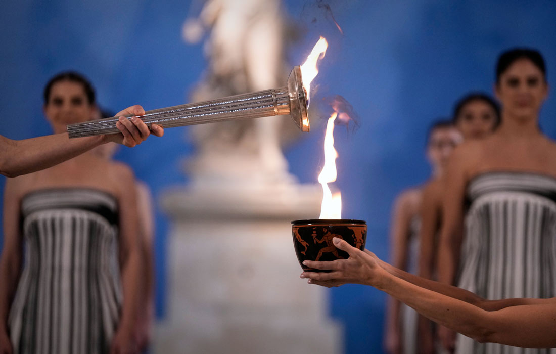 Церемония зажжения огня зимних Олимпийских игр-2026 в археологическом музее Олимпии