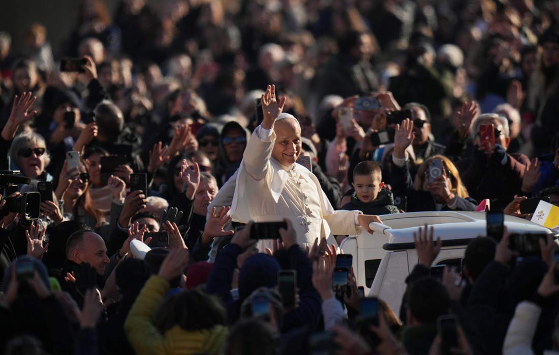 Еженедельная аудиенция папы римского Льва XIV в Ватикане