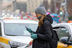 Поправки о праве самозанятых таксистов работать на иномарках прошли II чтение