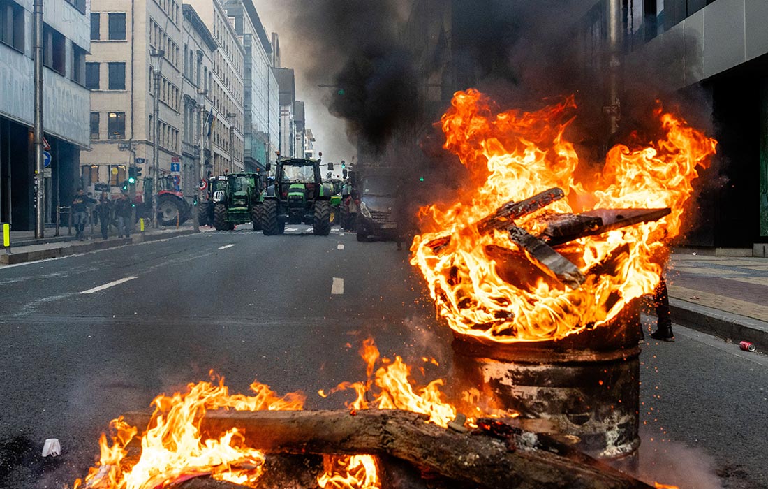 Акция протеста фермеров ЕС в Брюсселе против сельскохозяйственной политики Еврокомиссии